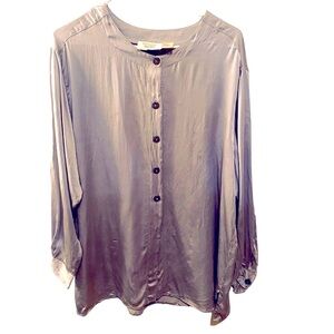 Victoria’s Secret 100% Silk  size Medium light grey   oversized long sleeve top
